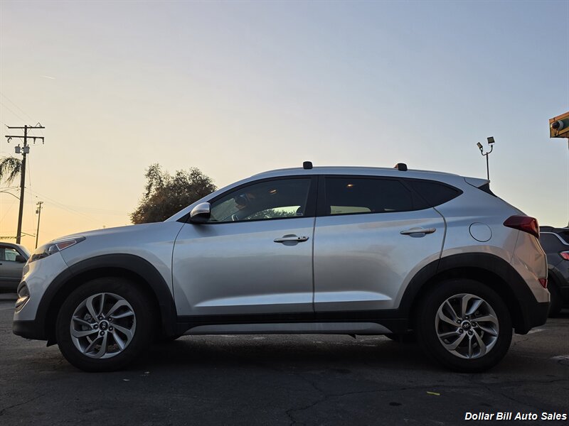 2017 Hyundai TUCSON SE Plus - Photo 4 - Visalia, CA 93292