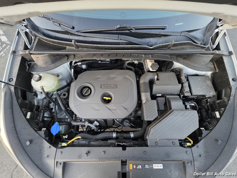 2017 Hyundai TUCSON SE Plus - Photo 9 - Visalia, CA 93292