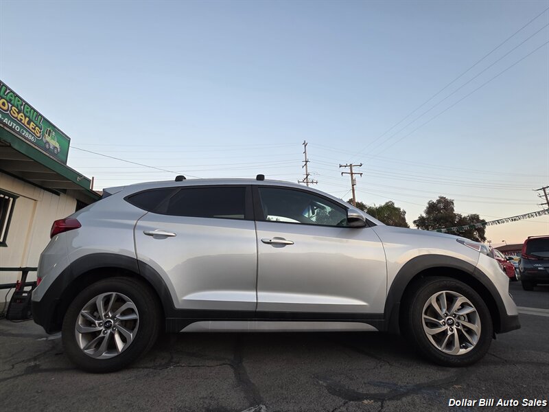 2017 Hyundai TUCSON SE Plus - Photo 8 - Visalia, CA 93292