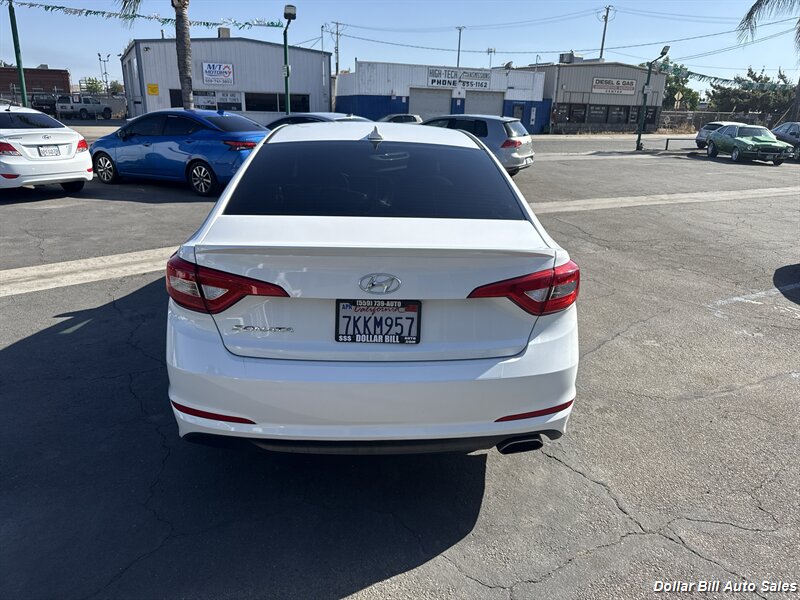 2015 Hyundai SONATA SE - Photo 4 - Visalia, CA 93292