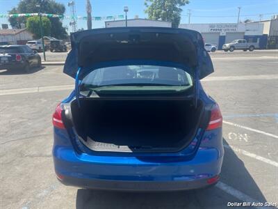 2018 Ford Focus SE   - Photo 12 - Visalia, CA 93292