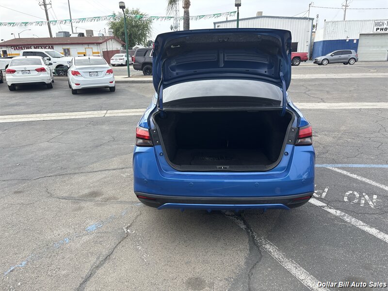 2020 Nissan Versa SV - Photo 11 - Visalia, CA 93292