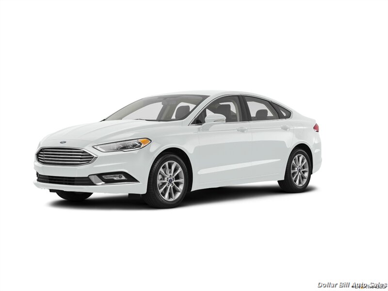 2017 Ford Fusion SE   - Photo 1 - Visalia, CA 93292