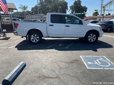 2010 Nissan Titan SE   - Photo 8 - Visalia, CA 93292