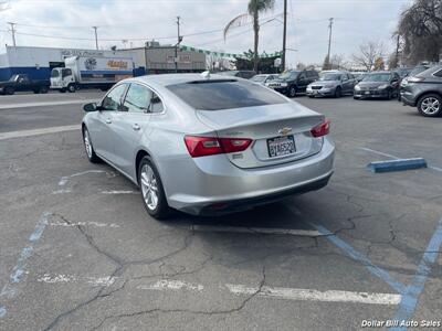 2018 Chevrolet Malibu LT   - Photo 5 - Visalia, CA 93292