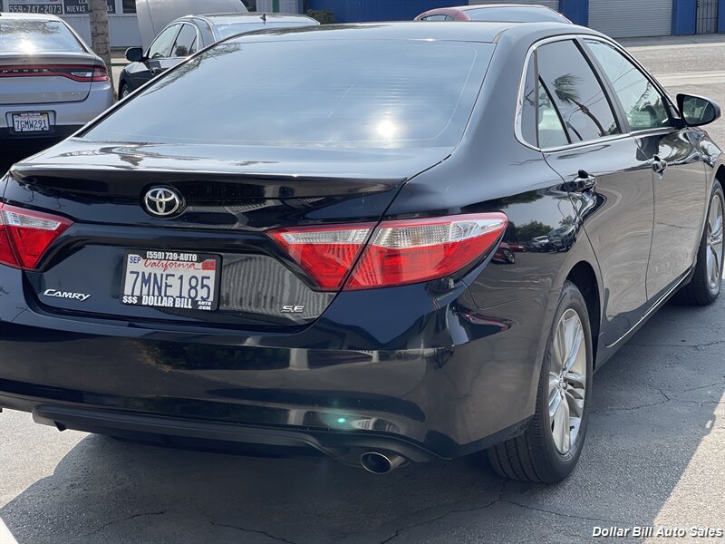 2015 Toyota Camry SE   - Photo 14 - Visalia, CA 93292