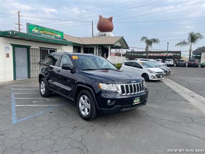 2011 Jeep Grand Cherokee Laredo   - Photo 1 - Visalia, CA 93292