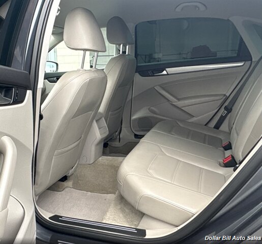 2015 Volkswagen Passat 1.8T S - Photo 6 - Visalia, CA 93292