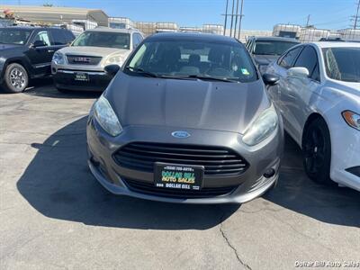 2016 Ford Fiesta SE   - Photo 1 - Visalia, CA 93292