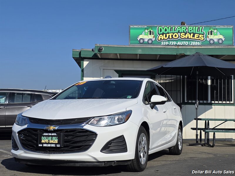2019 Chevrolet Cruze LS - Photo 3 - Visalia, CA 93292