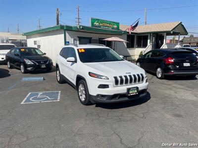 2016 Jeep Cherokee Latitude   - Photo 1 - Visalia, CA 93292