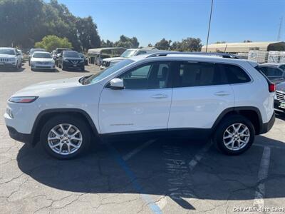 2016 Jeep Cherokee Latitude   - Photo 4 - Visalia, CA 93292