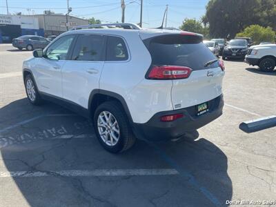 2016 Jeep Cherokee Latitude   - Photo 5 - Visalia, CA 93292