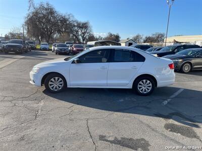 2011 Volkswagen Jetta   - Photo 4 - Visalia, CA 93292