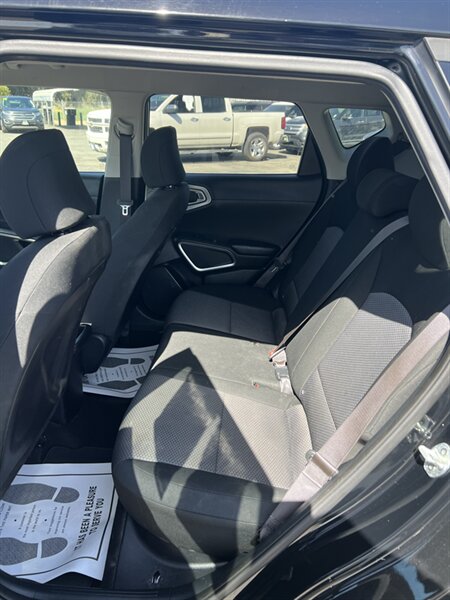 2021 Kia Soul LX - Photo 9 - Visalia, CA 93292