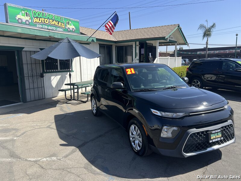 2021 Kia Soul LX - Photo 6 - Visalia, CA 93292