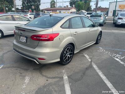 2016 Ford Focus SE   - Photo 7 - Visalia, CA 93292