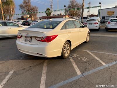 2013 Hyundai SONATA GLS   - Photo 7 - Visalia, CA 93292