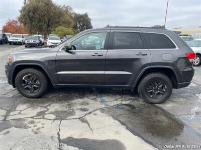 2015 Jeep Grand Cherokee Laredo   - Photo 4 - Visalia, CA 93292