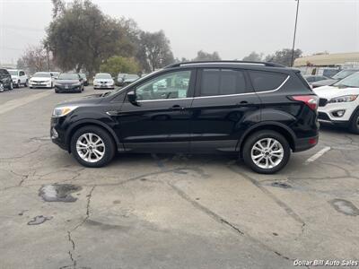 2018 Ford Escape SE   - Photo 4 - Visalia, CA 93292