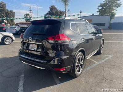 2017 Nissan Rogue SL   - Photo 7 - Visalia, CA 93292