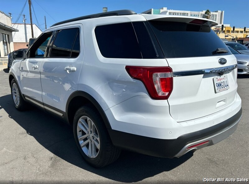 2016 Ford Explorer XLT - Photo 4 - Visalia, CA 93292