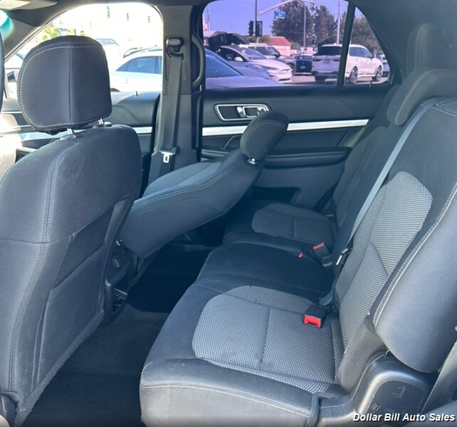 2016 Ford Explorer XLT - Photo 7 - Visalia, CA 93292