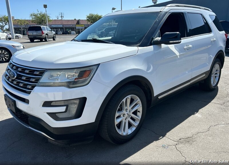 2016 Ford Explorer XLT   - Photo 1 - Visalia, CA 93292