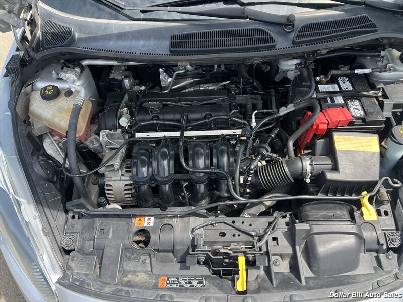 2016 Ford Fiesta SE - Photo 13 - Visalia, CA 93292