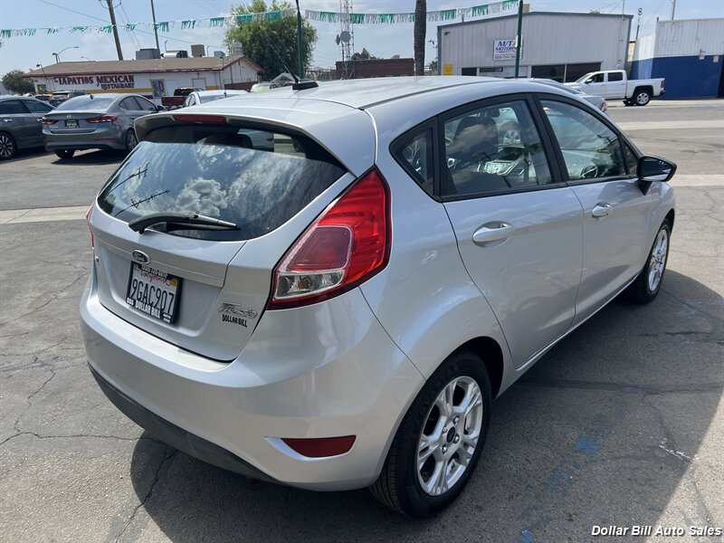 2016 Ford Fiesta SE - Photo 4 - Visalia, CA 93292