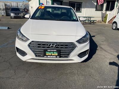 2019 Hyundai ACCENT SE   - Photo 2 - Visalia, CA 93292