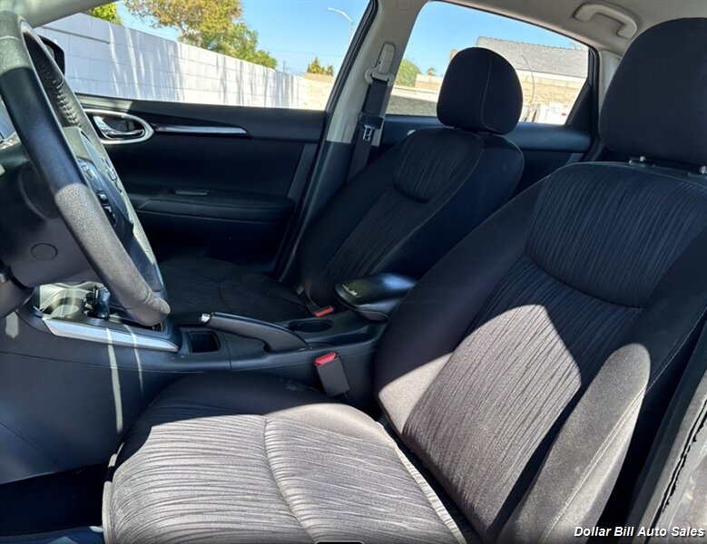 2019 Nissan Sentra SV - Photo 7 - Visalia, CA 93292