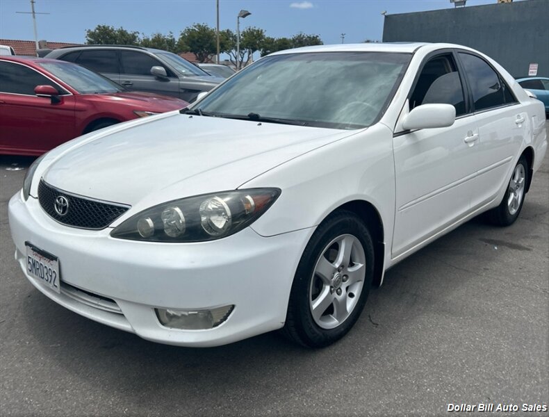 2005 Toyota Camry SE   - Photo 1 - Visalia, CA 93292
