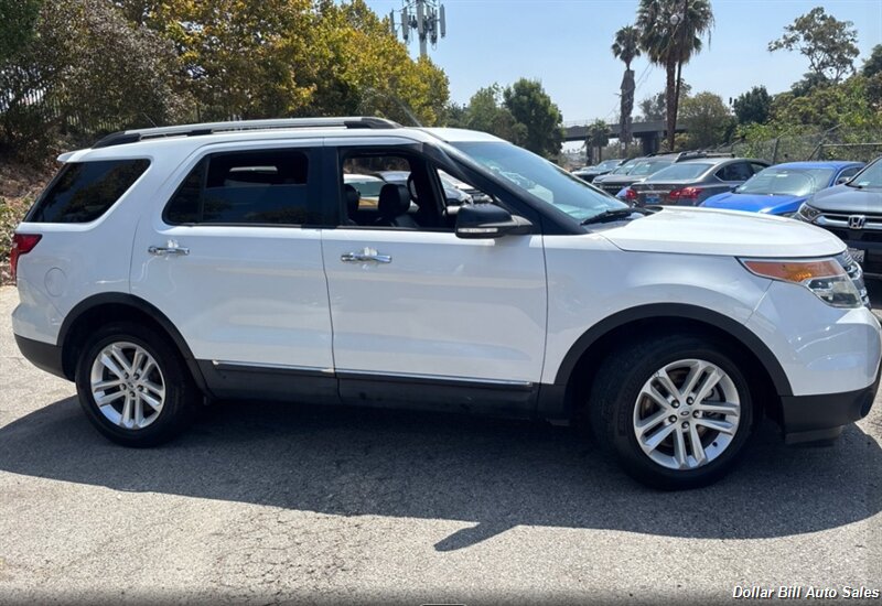 2015 Ford Explorer XLT - Photo 2 - Visalia, CA 93292