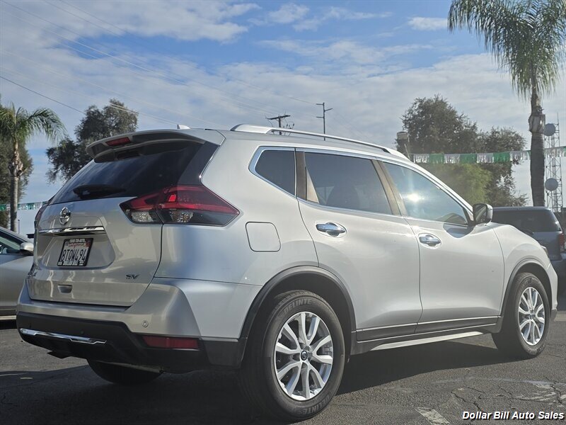 2019 Nissan Rogue SV - Photo 7 - Visalia, CA 93292