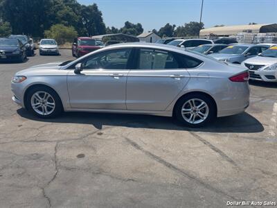 2018 Ford Fusion SE   - Photo 4 - Visalia, CA 93292