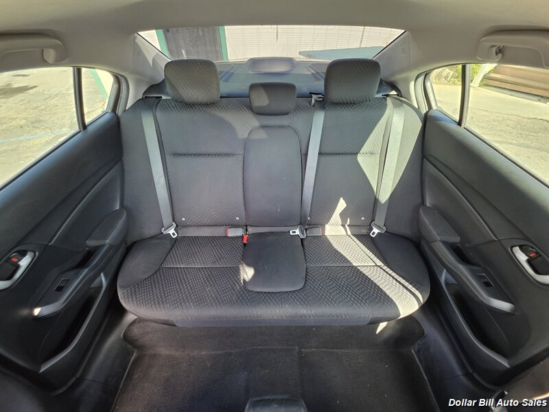 2015 Honda Civic SE - Photo 11 - Visalia, CA 93292