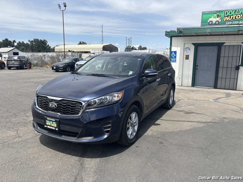 2019 Kia Sorento LX - Photo 3 - Visalia, CA 93292