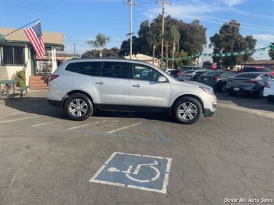 2016 Chevrolet Traverse LT   - Photo 8 - Visalia, CA 93292