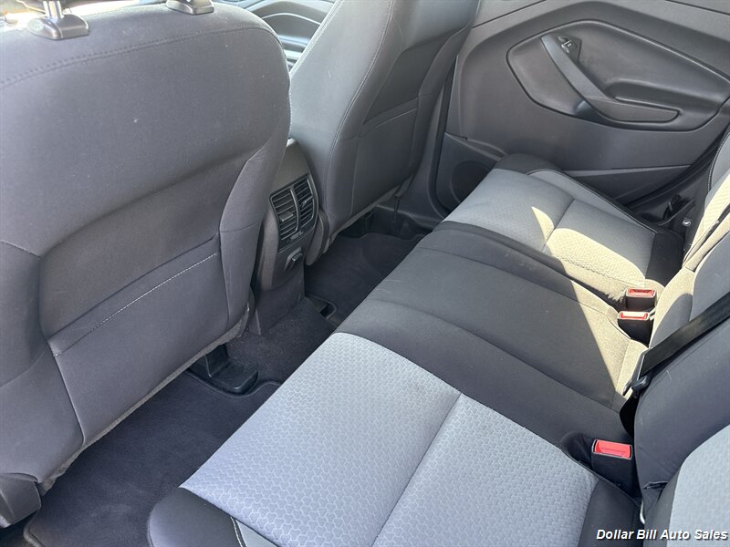 2019 Ford Escape SE - Photo 9 - Visalia, CA 93292