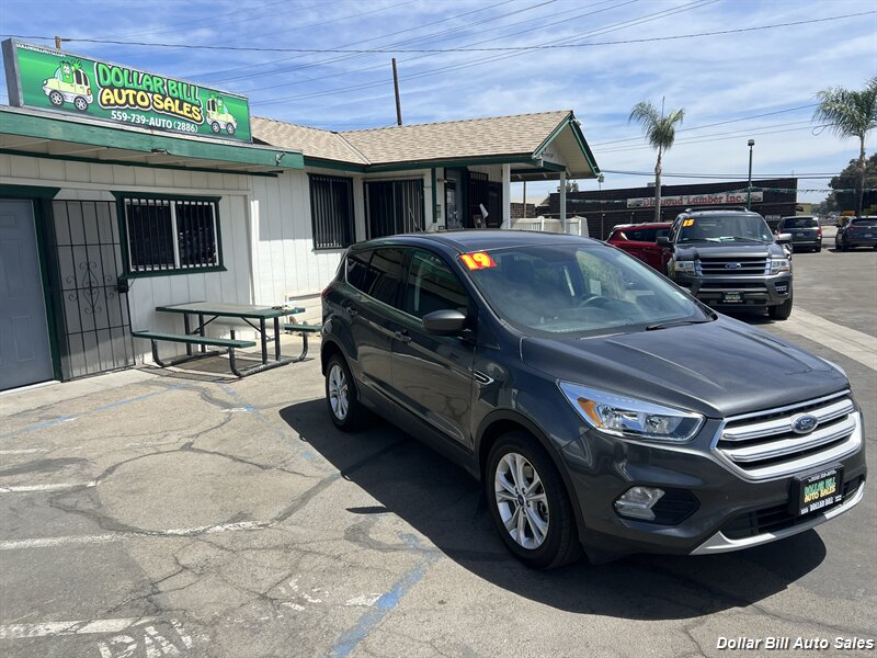 2019 Ford Escape SE - Photo 9 - Visalia, CA 93292