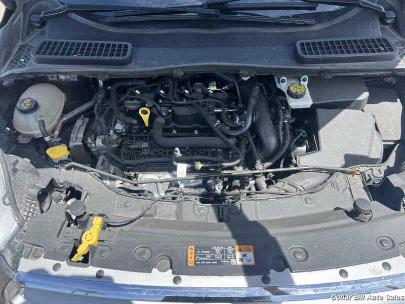 2019 Ford Escape SE - Photo 22 - Visalia, CA 93292