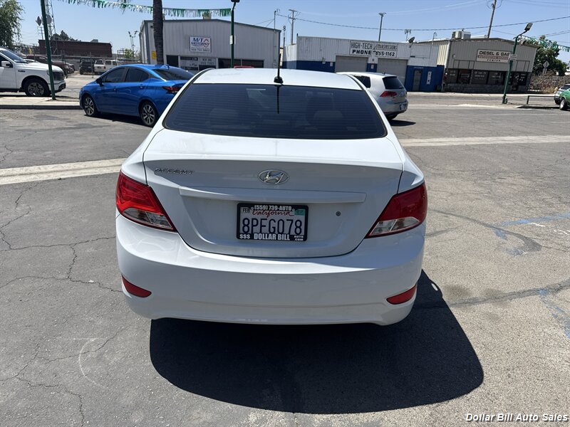 2017 Hyundai ACCENT SE - Photo 4 - Visalia, CA 93292