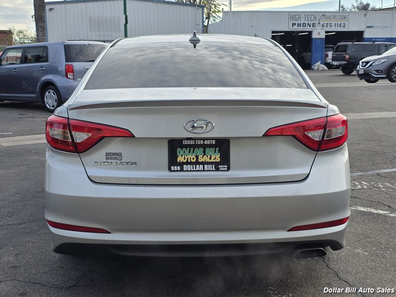 2017 Hyundai SONATA SE - Photo 6 - Visalia, CA 93292