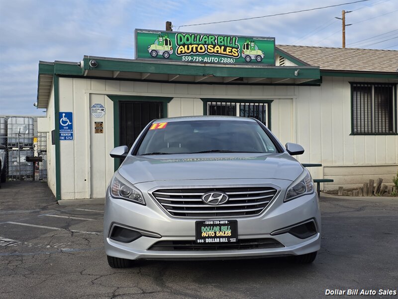 2017 Hyundai SONATA SE - Photo 2 - Visalia, CA 93292