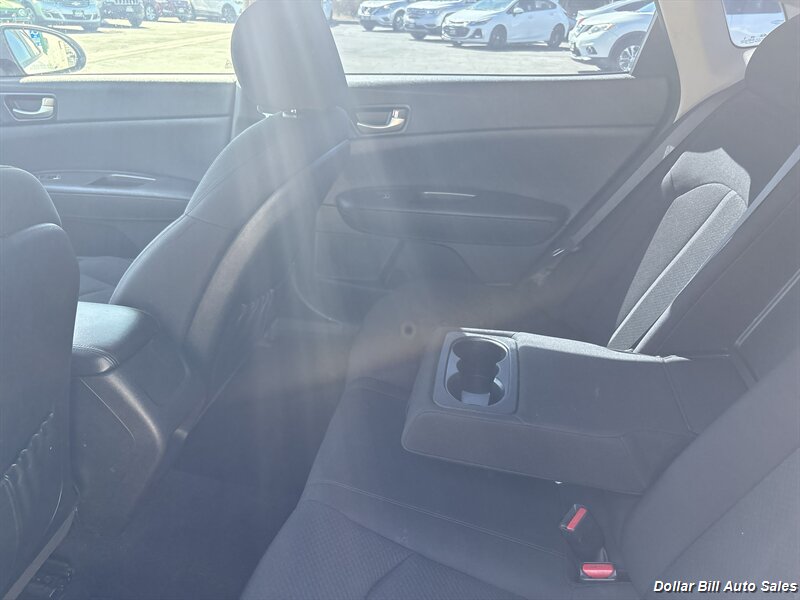 2016 Kia Optima LX - Photo 10 - Visalia, CA 93292