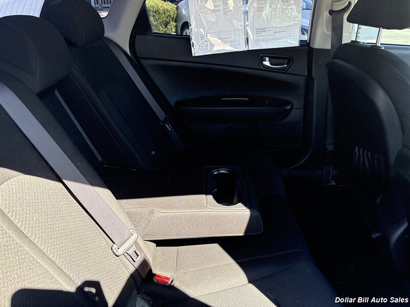 2016 Kia Optima LX - Photo 12 - Visalia, CA 93292