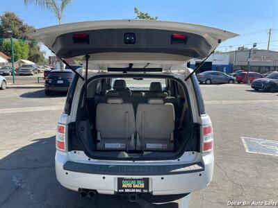 2011 Ford Flex Limited   - Photo 12 - Visalia, CA 93292