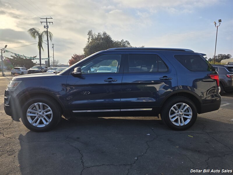 2017 Ford Explorer XLT - Photo 4 - Visalia, CA 93292