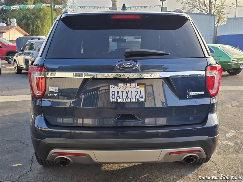 2017 Ford Explorer XLT - Photo 6 - Visalia, CA 93292